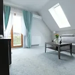Palac Mortegi & - Restauracja Szlachecka, Spa, Basen, Sauny, Jazda Konna, Mini Zoo - Luksus, Relaks I Przyroda W Jednym! Hotel