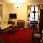 Hotel Palac Mortegi & - Restauracja Szlachecka, Spa, Basen, Sauny, Jazda Konna, Mini Zoo - Luksus, Relaks I Przyroda W Jednym!