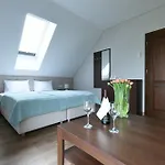 Palac Mortegi & - Restauracja Szlachecka, Spa, Basen, Sauny, Jazda Konna, Mini Zoo - Luksus, Relaks I Przyroda W Jednym!