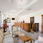 Palac Mortegi & - Restauracja Szlachecka, Spa, Basen, Sauny, Jazda Konna, Mini Zoo - Luksus, Relaks I Przyroda W Jednym! Hotel 4*