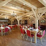 Hotel Palac Mortegi & - Restauracja Szlachecka, Spa, Basen, Sauny, Jazda Konna, Mini Zoo - Luksus, Relaks I Przyroda W Jednym! Lubawa