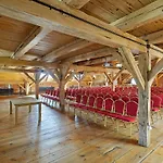 Hotel Palac Mortegi & - Restauracja Szlachecka, Spa, Basen, Sauny, Jazda Konna, Mini Zoo - Luksus, Relaks I Przyroda W Jednym!