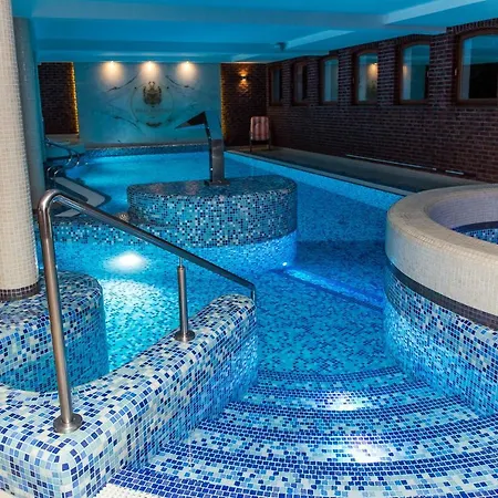 Hotell Palac Mortegi & Spa- Restauracja Szlachecka, Spa, Basen, Sauny, Jazda Konna, Mini Zoo- Luksus, Relaks I Przyroda W Jednym!