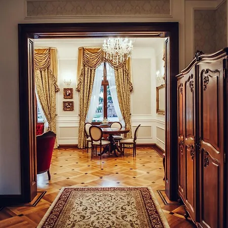 Palac Mortegi & Spa- Restauracja Szlachecka, Spa, Basen, Sauny, Jazda Konna, Mini Zoo- Luksus, Relaks I Przyroda W Jednym! Hotell