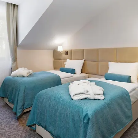 Palac Mortegi & Spa- Restauracja Szlachecka, Spa, Basen, Sauny, Jazda Konna, Mini Zoo- Luksus, Relaks I Przyroda W Jednym! Hotell 4*