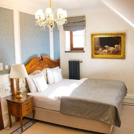 Hotell Palac Mortegi & - Konferencje Dla Biznesu - Restauracja, Spa, Basen, Sauny, Jazda Konna, Mini Zoo, Animacje Dla Dzieci - Luksus, Relaks I Przyroda W Jednym! 4*