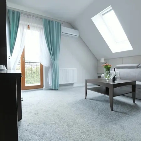Palac Mortegi & - Restauracja Szlachecka, Spa, Basen, Sauny, Jazda Konna, Mini Zoo - Luksus, Relaks I Przyroda W Jednym! Hotell