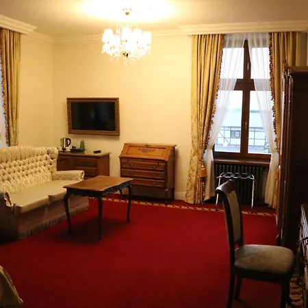 Hotell Palac Mortegi & Spa- Restauracja Szlachecka, Spa, Basen, Sauny, Jazda Konna, Mini Zoo- Luksus, Relaks I Przyroda W Jednym!