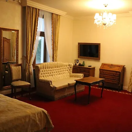 Hotell Palac Mortegi & - Restauracja Szlachecka, Spa, Basen, Sauny, Jazda Konna, Mini Zoo - Luksus, Relaks I Przyroda W Jednym! Lubawa