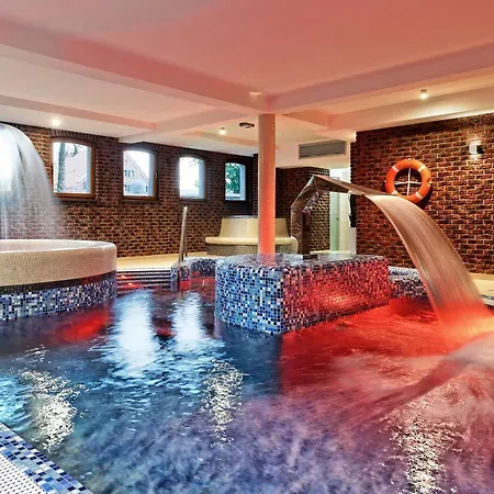 Hotell Palac Mortegi & - Restauracja Szlachecka, Spa, Basen, Sauny, Jazda Konna, Mini Zoo - Luksus, Relaks I Przyroda W Jednym! Lubawa
