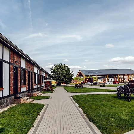 Palac Mortegi & - Restauracja Szlachecka, Spa, Basen, Sauny, Jazda Konna, Mini Zoo - Luksus, Relaks I Przyroda W Jednym! Hotel 4*