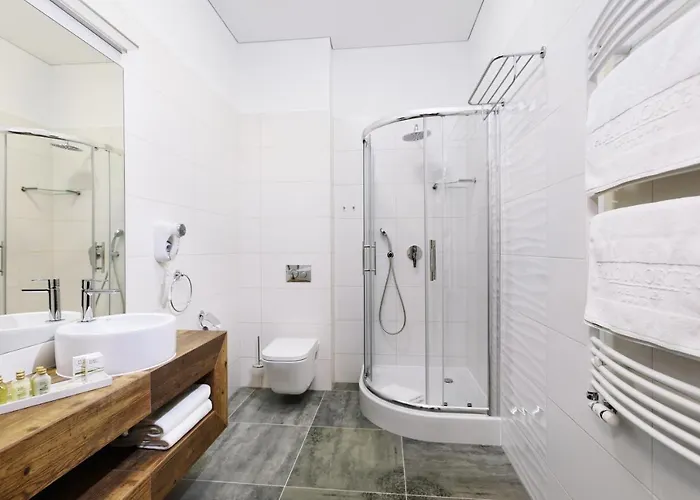 Palac Mortegi Hotel&spa - W Ferie Zimowe Dwojka Dzieci Do Lat 12 W Cenie Pobytu!!! Hotel Lubawa